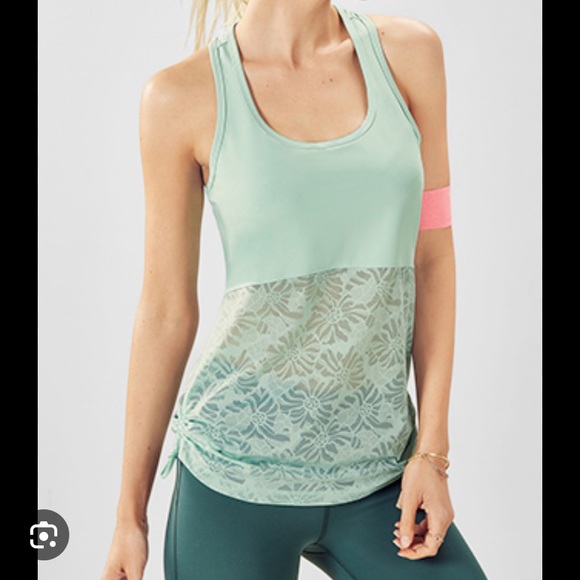 NWT Fabletics Cashel Racerback Tank II - Picture 1 of 8
